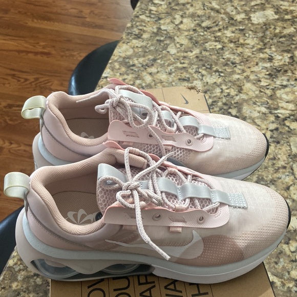 Air Max 2021 - Picture 3 of 3